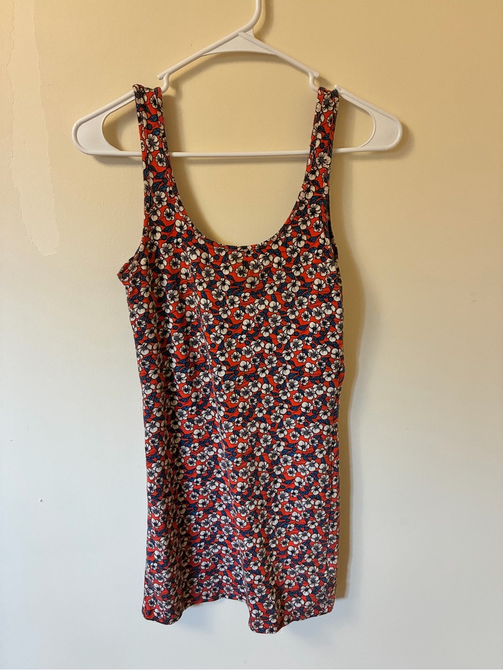 Forever 21 Red Floral Scoop-Neck Mini Dress